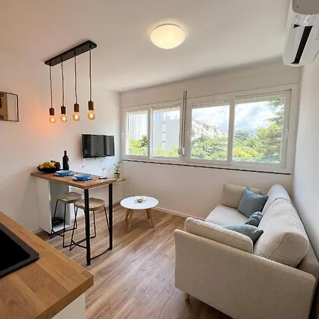 Sammy's Place - Cozy For Two With Abundant Sunlight And Natural Vibes