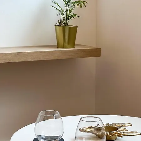 Apartment Sammy's Place - Cozy For Two With Abundant Sunlight And Natural Vibes