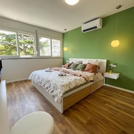 Apartment Sammy's Place - Cozy For Two With Abundant Sunlight And Natural Vibes Split