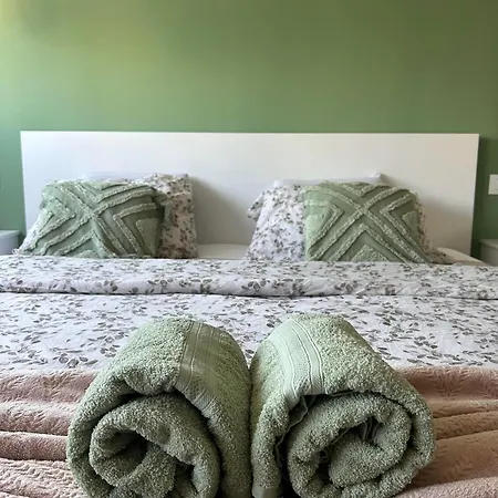 Sammy's Place - Cozy For Two With Abundant Sunlight And Natural Vibes *